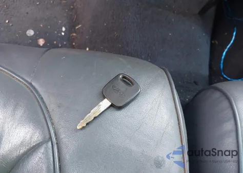 2001 Mercury Grand Marquis Ls z USA, uszkodzony, nr VIN 2MEFM75WX1X623678